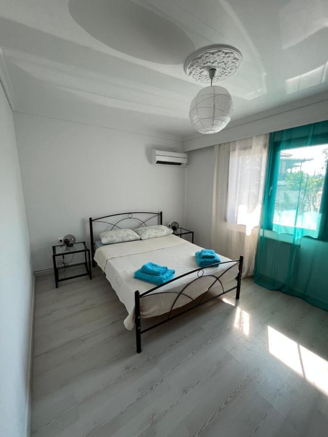 Nantia Apartment Myrina Luaran gambar