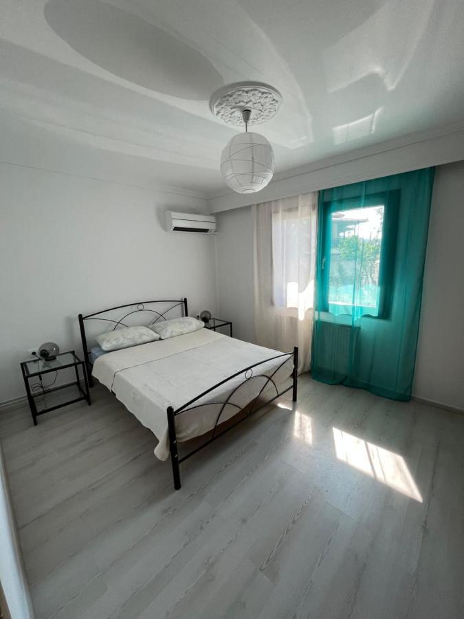 Nantia Apartment Myrina Luaran gambar